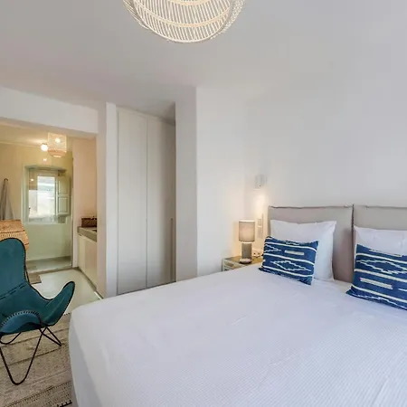 Stunning With Modern Decor