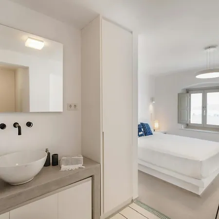 Vila Stunning With Modern Decor *