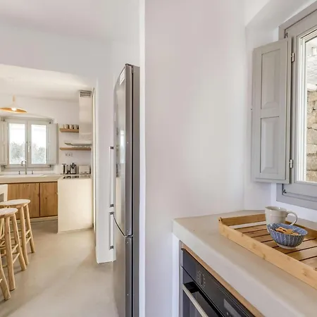 Stunning With Modern Decor * Ayios Sostis