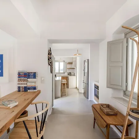 Vila Stunning With Modern Decor