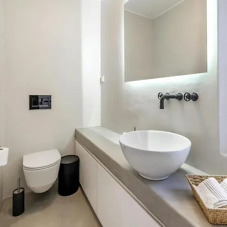 Stunning With Modern Decor